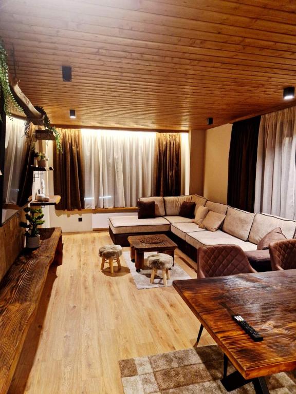 Апартамент за гости WoodLux - Пампорово