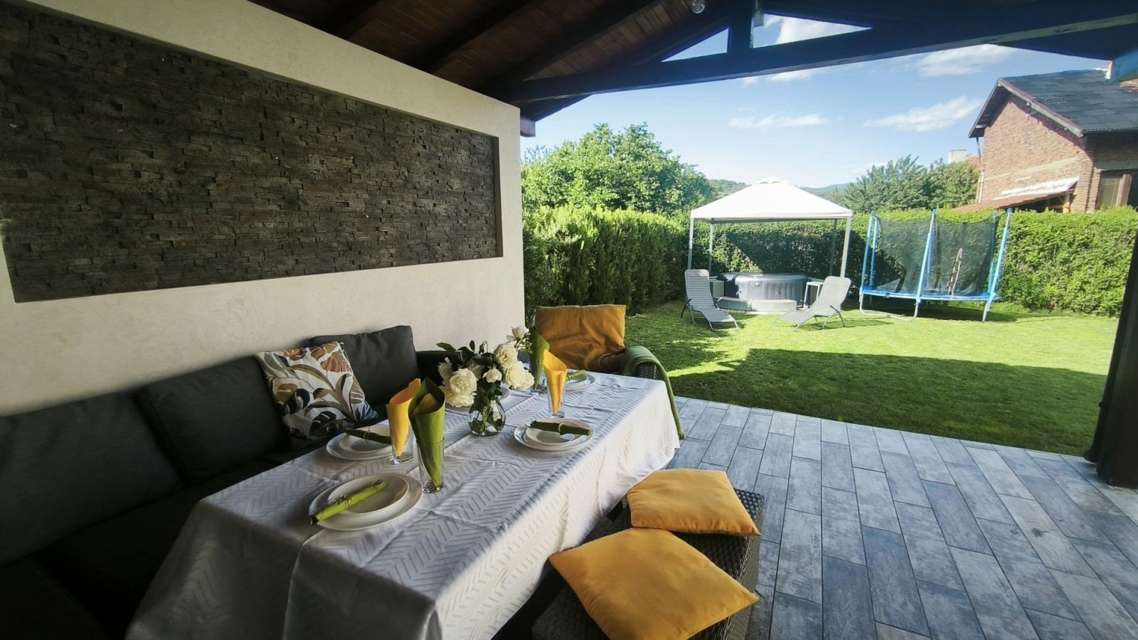 Вила Dream House Goritsa (Дрийм Хаус Горица) - село Лесичово - Пазарджик