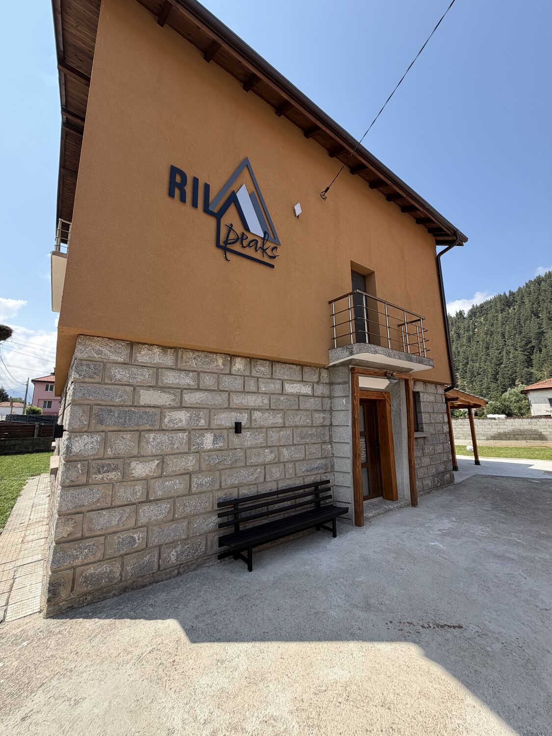 Къща за гости Рилски върхове (Rila Peaks House) - село Говедарци - Самоков