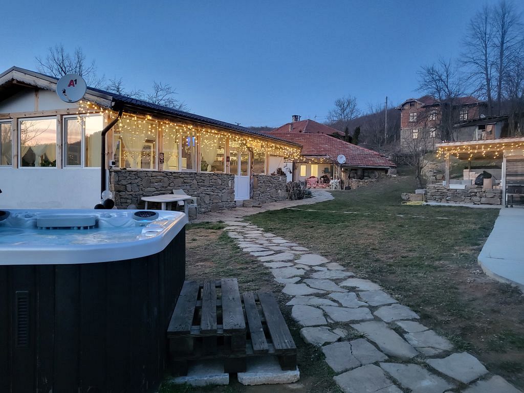 Къща за гости Вален хан - село Кисьовци - Трявна