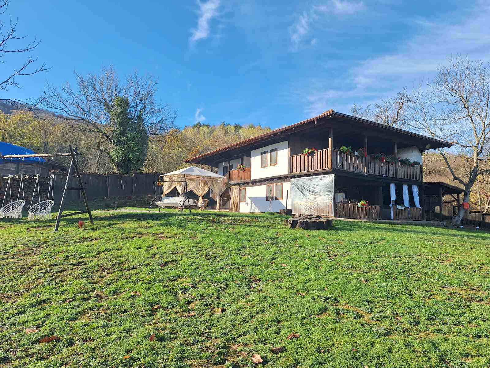 Къща Релакс - местност Усои - Елена