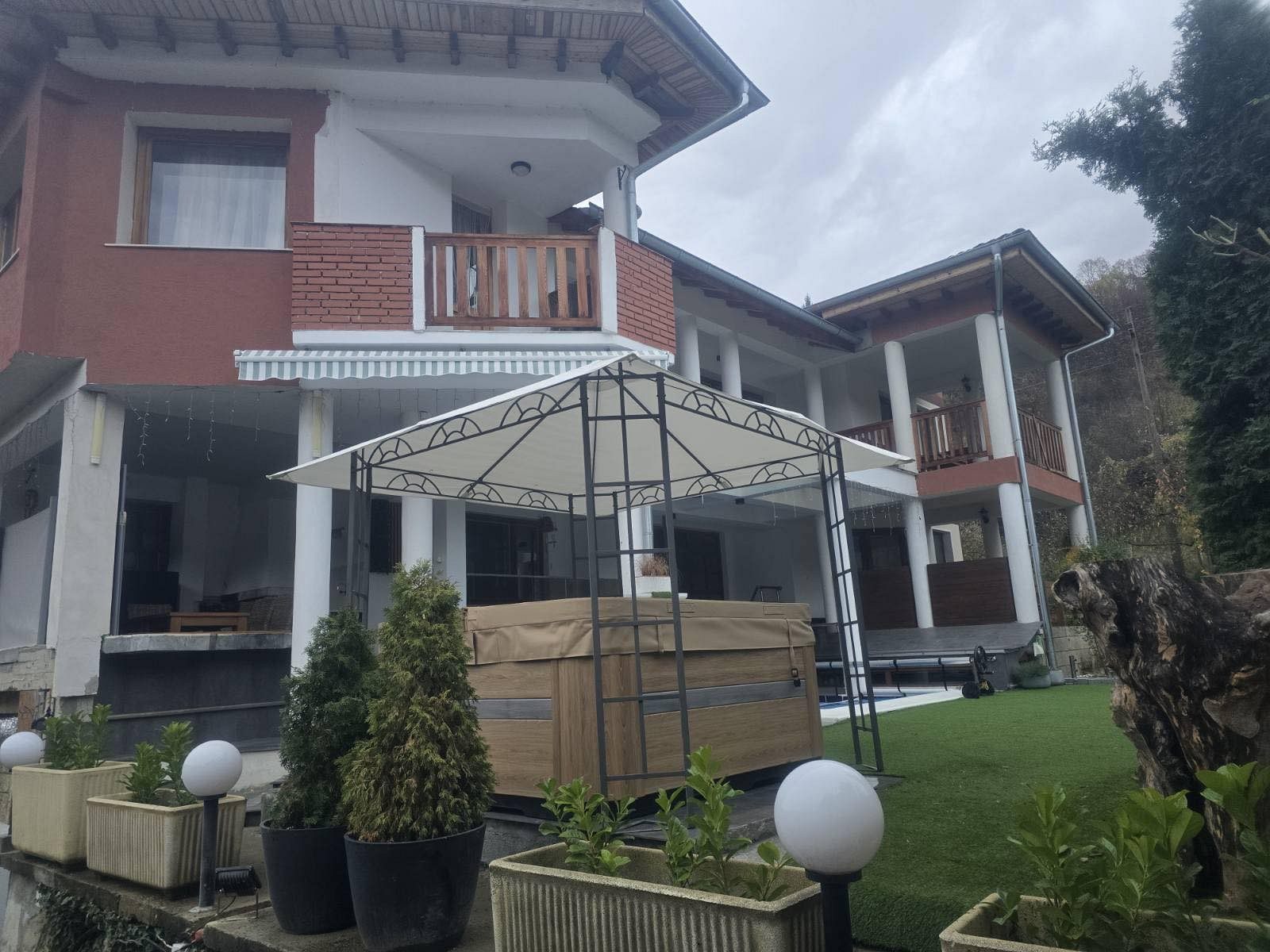 Къща за гости Почивка - село Черни Осъм - Троян